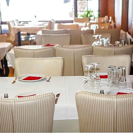 Zografos Hotel